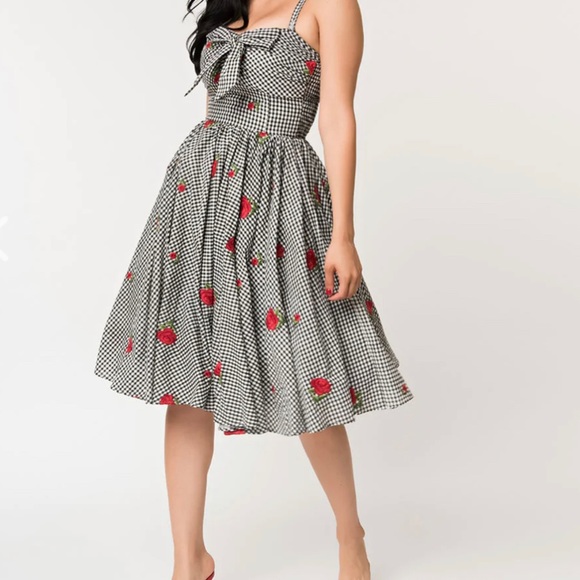 Unique Vintage Dresses & Skirts - Unique vintage go lightly gingham rose dress